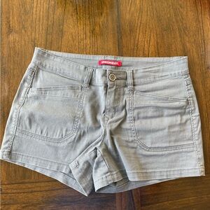 Women's Unionbay Delaney Short-size 11 - Gray